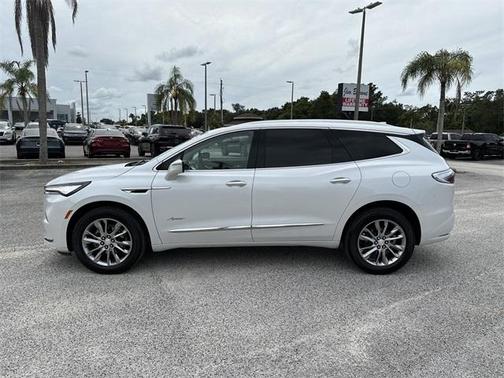 2022 Buick Enclave Avenir