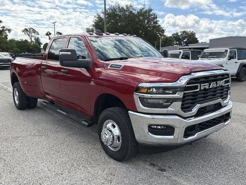 Molten Red Pearlcoat 2026 RAM 3500 Tradesman