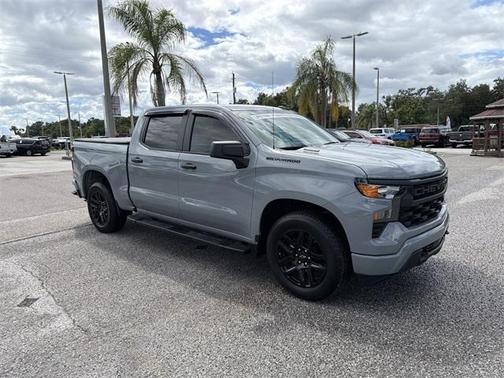 2025 Chevrolet Silverado 1500 Custom