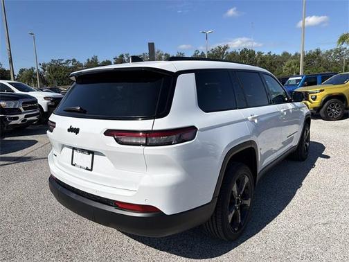 2025 Jeep Grand Cherokee L Laredo
