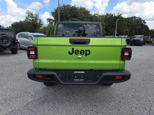 2025 Jeep Gladiator Sport