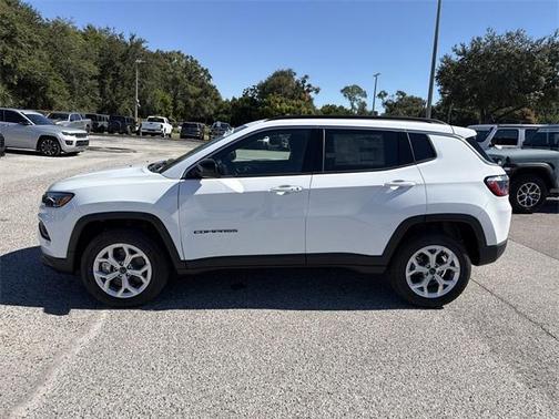 2026 Jeep Compass Latitude