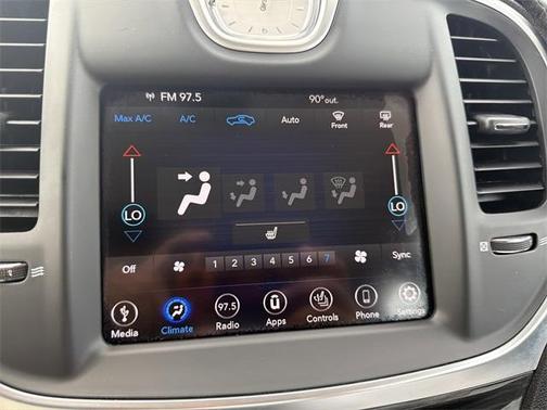 2018 Chrysler 300 Touring