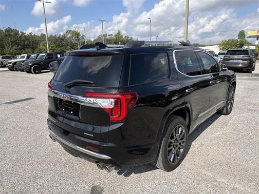 2022 GMC Acadia Denali