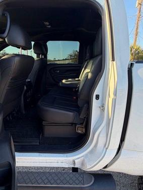 2019 Nissan Titan SL
