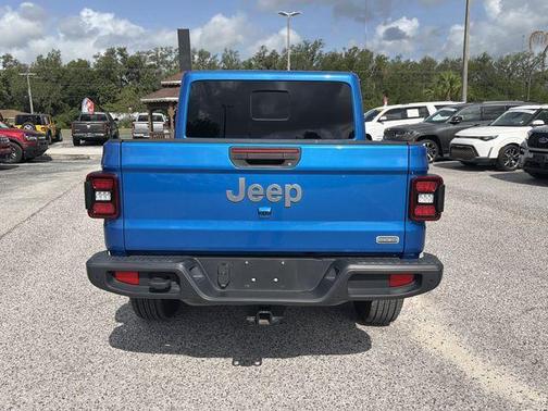 Hydro Blue Pearlcoat 2021 Jeep Gladiator Overland