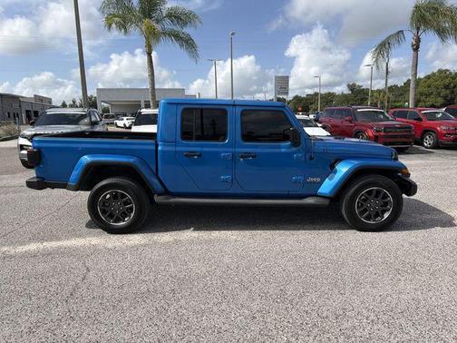 Hydro Blue Pearlcoat 2021 Jeep Gladiator Overland