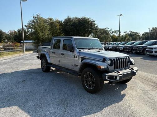 2020 Jeep Gladiator Sport