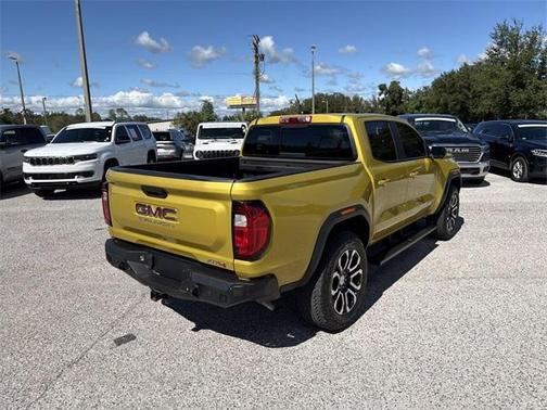 2024 GMC Canyon AT4