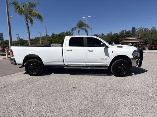 Bright White Clearcoat 2022 RAM 2500 Big Horn