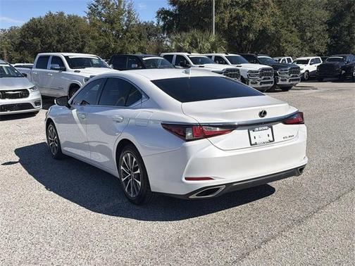 2022 Lexus ES 350 Base