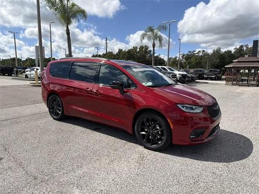 2026 Chrysler Pacifica Limited