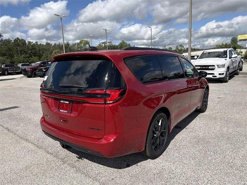2026 Chrysler Pacifica Limited