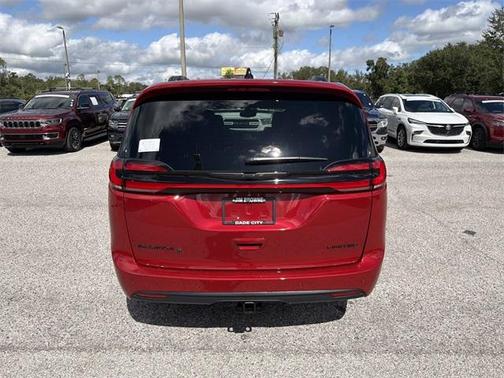 2026 Chrysler Pacifica Limited