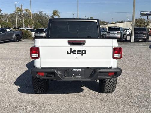 2026 Jeep Gladiator Sport