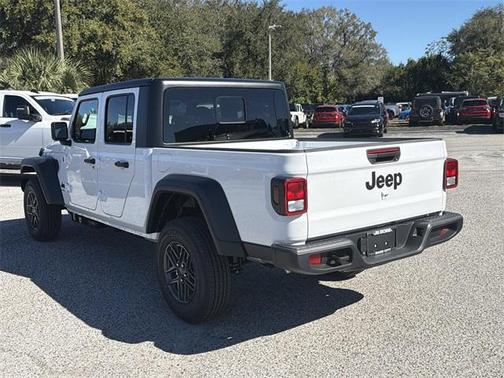 2026 Jeep Gladiator Sport