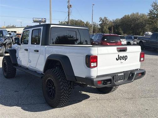 2026 Jeep Gladiator Sport