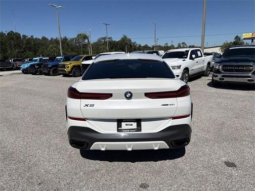 2021 BMW X6 xDrive40i