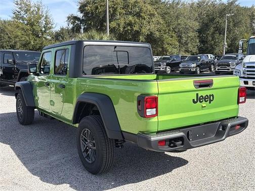 2026 Jeep Gladiator Sport