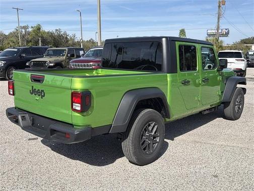 2026 Jeep Gladiator Sport