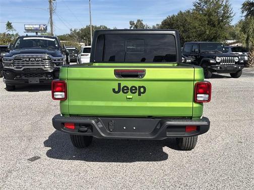 2026 Jeep Gladiator Sport