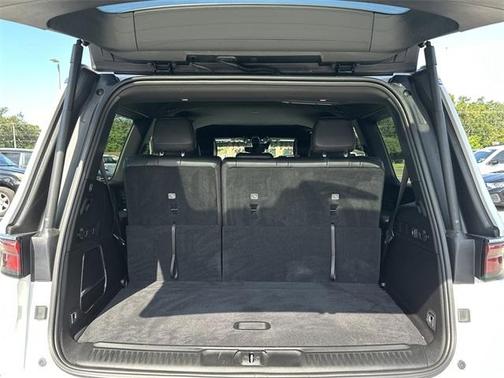 2024 Jeep Wagoneer Base