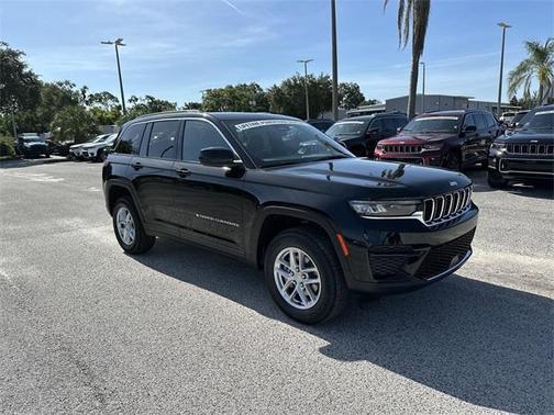 2025 Jeep Grand Cherokee Laredo X