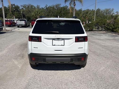 Bright White Clearcoat 2026 Jeep Cherokee LAREDO/LIMITED