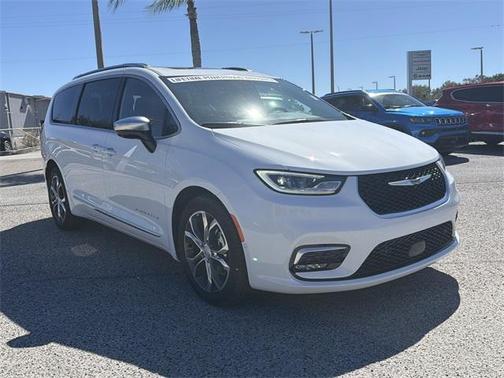2026 Chrysler Pacifica Pinnacle