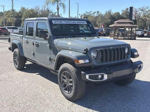 2026 Jeep Gladiator Sport