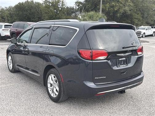 2020 Chrysler Pacifica Touring-L Plus