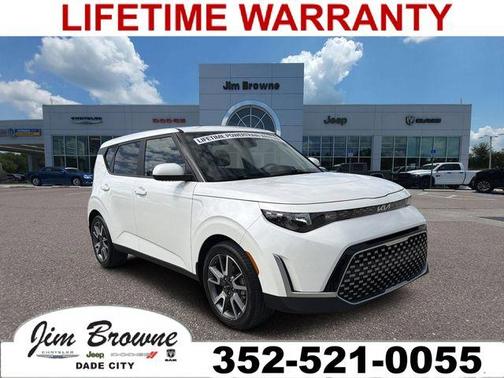 Snow White Pearl 2024 Kia Soul EX