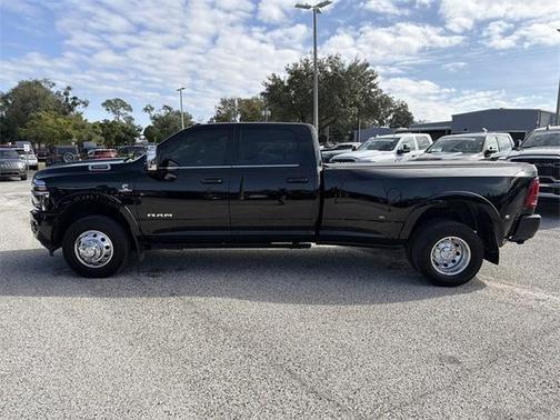 2025 RAM 3500 Limited