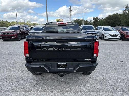 2025 Chevrolet Colorado ZR2