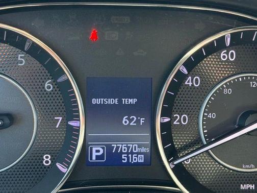 2017 Nissan Armada SV