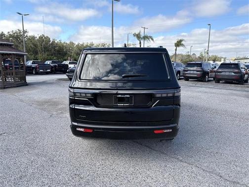2026 Jeep Grand Wagoneer 