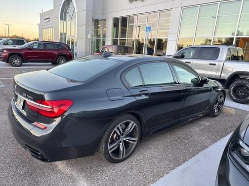 2019 BMW 750 i