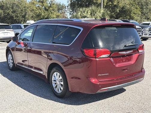2019 Chrysler Pacifica Touring-L