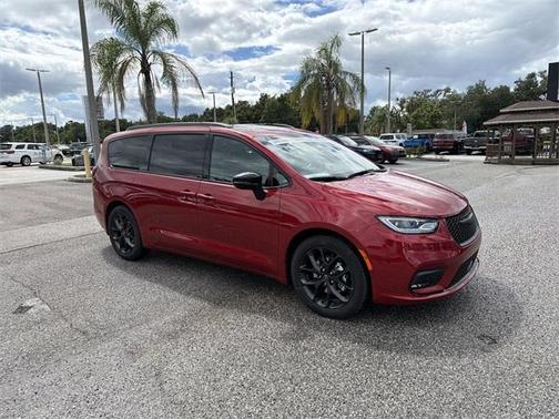 2026 Chrysler Pacifica Limited