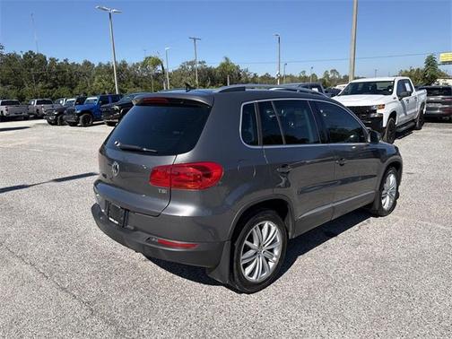2016 Volkswagen Tiguan SE