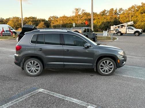 2016 Volkswagen Tiguan SE