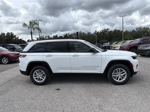 2025 Jeep Grand Cherokee Laredo X