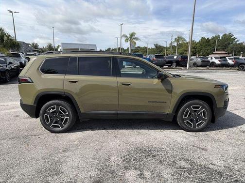 41 2026 Jeep Cherokee LAREDO/LIMITED