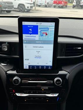 Iconic Silver Metallic 2023 Ford Explorer ST