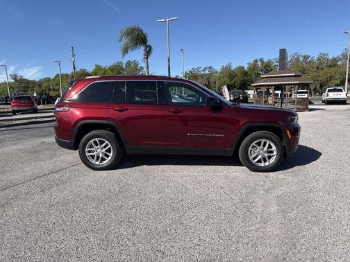 2025 Jeep Grand Cherokee Laredo X