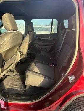 2025 Jeep Grand Cherokee Laredo X