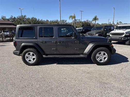 2022 Jeep Wrangler Unlimited Sport