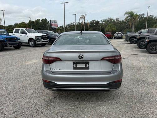Pyrite Silver Metallic 2024 Volkswagen Jetta 1.5T S