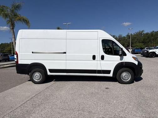 Bright White Clearcoat 2026 RAM ProMaster 2500 High Roof