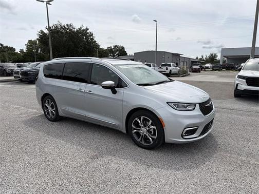 2026 Chrysler Pacifica Pinnacle
